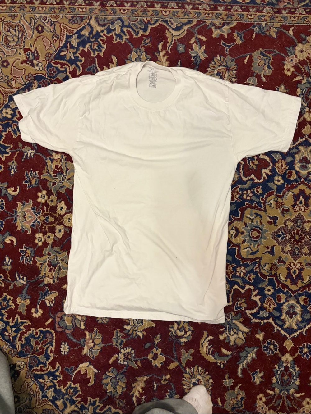 Kirkland baggy fitting white t shirt